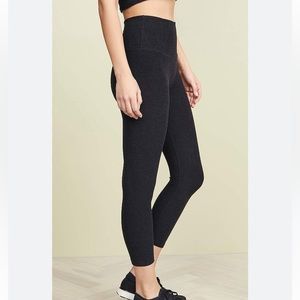 BEYOND YOGA cropped dark grey yoga pant